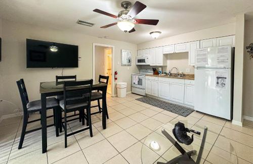 Largo Apartment | Fun in the Sun