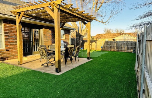 Edmond House | Fun luxury in town with every amenity you could ever ask for!