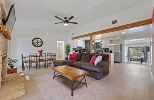 Cedar Park House | Fun Near Austin - Big Groups!