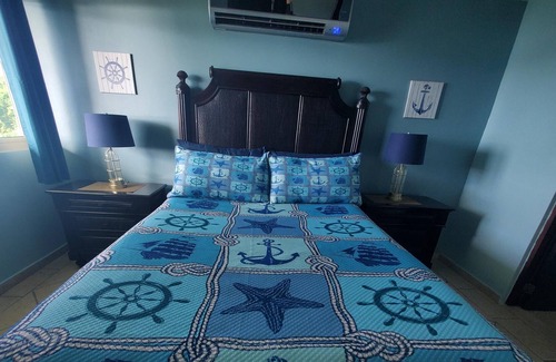 Culebra Pueblo Villa | Fun-Sea Water View Apartment