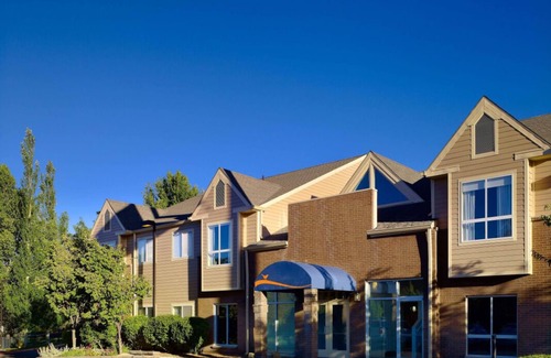 Dublin House | Fun Staycation! 2 Spacious Units with Free Parking! Pet-friendly!
