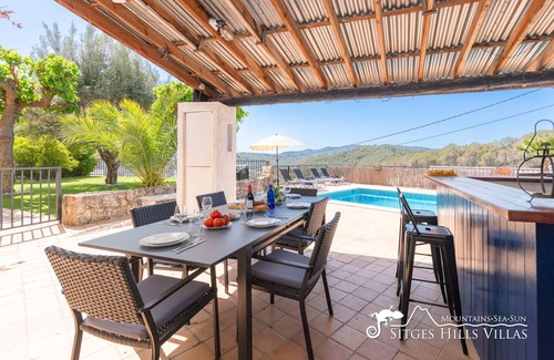Olivella Villa | Fun Villa Margarita hosted by Sitges Hills Villas