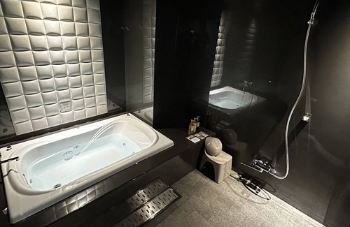 Kannai Hotel | FUN3 – Adults Only