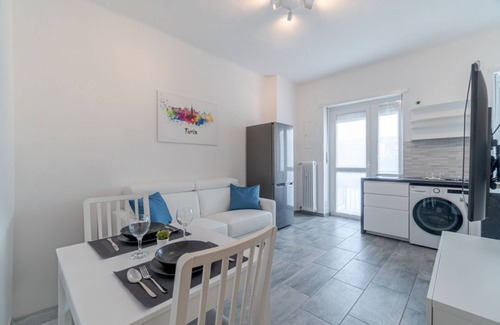 Lingotto Apartment | Functional flat x4 near the Olympic Stadium