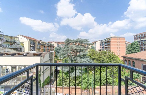 Lingotto Apartment | Functional flat x4 near the Olympic Stadium