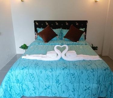 Downtown Krabi Hotel | Funky Crab The River