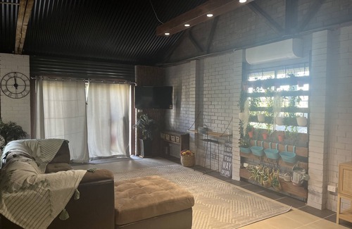 Congarinni North Cottage | Funky Space With all you Need!