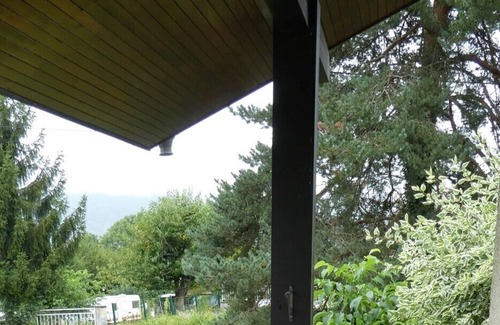 Amancy House | Furnisched house in a wooded garden