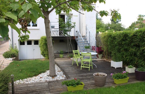 Saint-Gervais-la-Foret House | Furnished in a house with garden and private parking