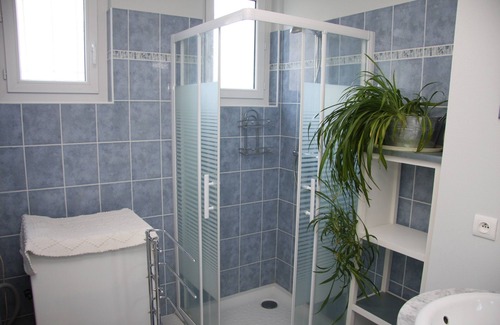 Saint-Gervais-la-Foret House | Furnished in a house with garden and private parking