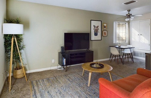 Walnut Creek Apartment | Furnished 1BR in Walnut Creek, Pool + Parking