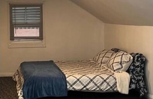 St. Louis House | Furnished 2 BD AND Home Office House IN Saint Louis