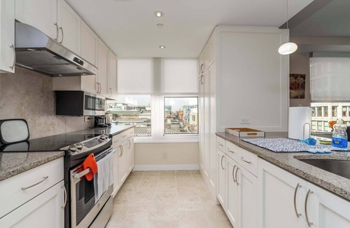 Chinatown Apartment | Furnished 2BR Apartment at Penn Quarters