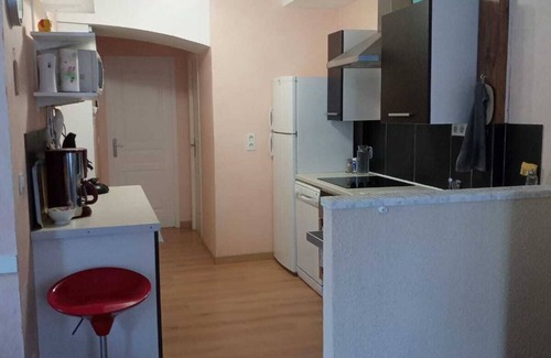 Eaux-Bonnes Apartment | Furnished 6/8-person ground-floor apartment in Eaux-Bonnes, Ossau valley