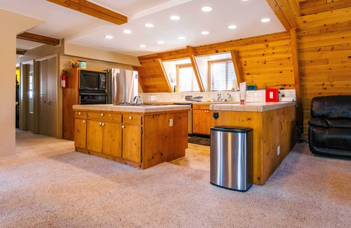 Happy Jack Cabin | Furnished Deck + Fire Pit: Happy Jack Cabin
