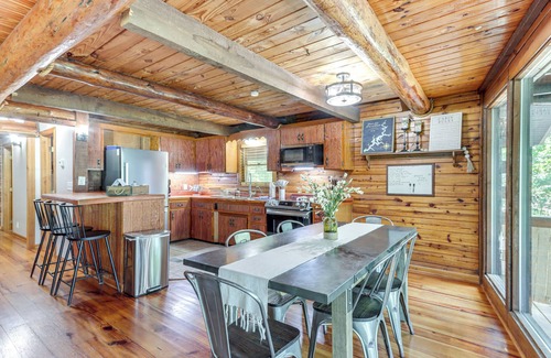 Fairland Cabin | Furnished Deck + Lake Access: Fairland Log Cabin