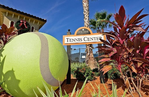 Bradenton Condo | Furnished golf course view condo with lots of amenities!