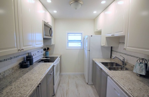 Clearwater Condo | Furnished Medium-Term Rental South Clearwater