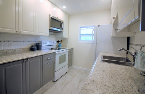 Clearwater Condo | Furnished Medium-Term Rental South Clearwater