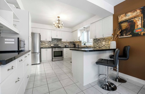 Richmond Hill House | Furnished Sleek 2-Storey House-Ground and 2nd Floors of the House
