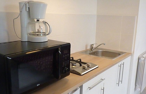 Saujon Apartment | Furnished studio 10 km from the sea (Royan) and 24 km from Saintes (A10)