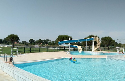 Saujon Apartment | Furnished studio 10 km from the sea (Royan) and 24 km from Saintes (A10)