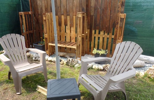 Saujon Apartment | Furnished studio 10 km from the sea (Royan) and 24 km from Saintes (A10)
