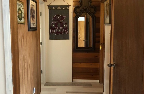 Gibsons House | Furnished whole house 5 bedrooms and 2.5 bathrooms for rent