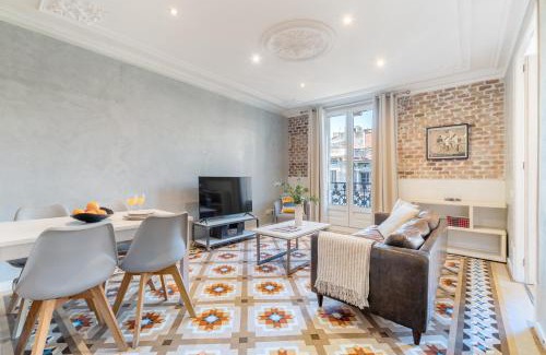 Dreta de l'Eixample Apartment | Fuster Apartments by Aspasios
