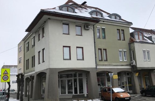 Dunafoldvar Apartment | Gábor Pál 1 Apartman 2 szoba