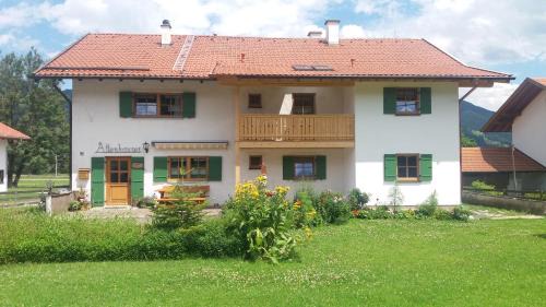 Unterammergau House | Gästehaus Attenhauser