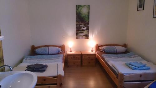 Simtshausen House | Gästehaus Burgwald-Trekking