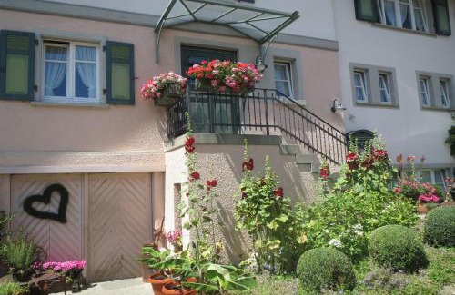 Kressbronn House | Gästehaus Frohe Aussicht