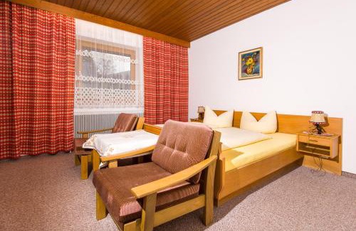 Scharnitz Apartment | Gästehaus Helga