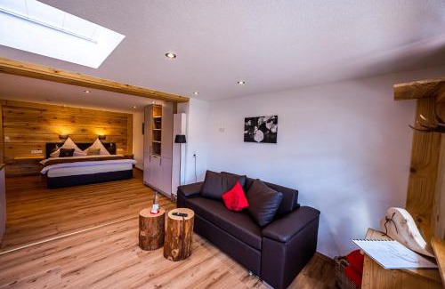 Frohnd Apartment | Gästehaus Holzer Kreuz- Vergissmeinnicht