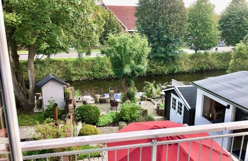Friedrichstadt Apartment | Gästehaus Kajüte direkt am Wasser