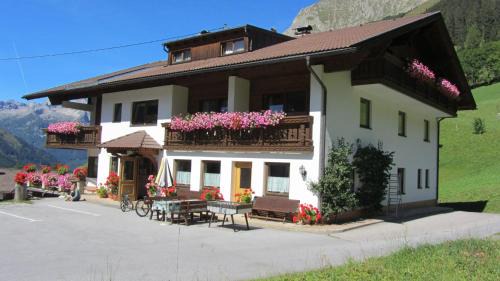 Pfafflar House | Gästehaus Klug
