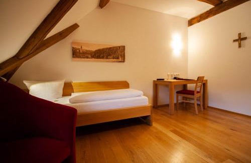 Kelheim Hotel | Gästehaus St. Georg - Weltenburger Klosterbetriebe GmbH