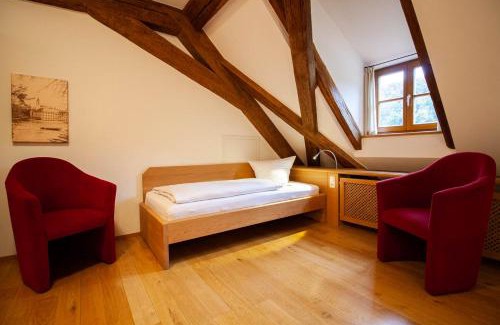 Kelheim Hotel | Gästehaus St. Georg - Weltenburger Klosterbetriebe GmbH