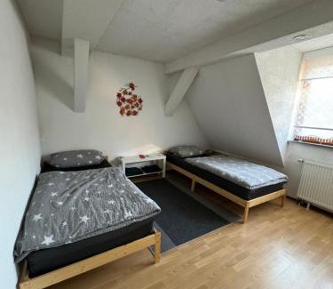Bischoffen House | Gästezimmer am Aartalsee