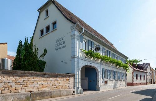 Grosskarlbach Bed & Breakfast | Gästezimmer im Weingut Wolf