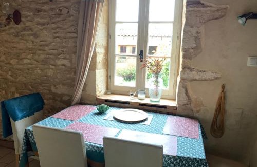 Savignac-de-Miremont House | Gîte à la Ruelle "Pierre et Mamie" !