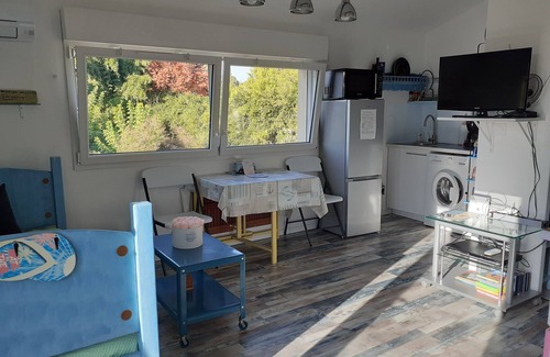 Gradignan House | Gîte 3 4 à 5 Pers near Bordeaux/wifi/2vtts Inclus