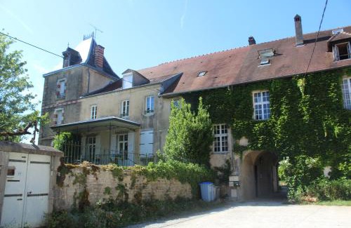 Villeneuve-sous-Pymont House | Gîte 3 du Château de Feschaux