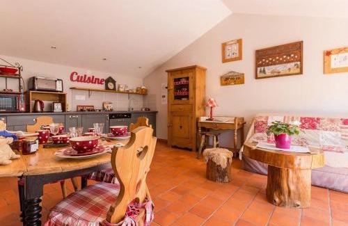 Arthon-en-Retz House | Gîte Accessible avec Jardin Fleuri près de Pornic, Éco-rénové et Équipé (Vélos, WiFi, Cheminée) - FR-1-306-957