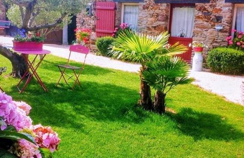 Arthon-en-Retz House | Gîte Accessible avec Jardin Fleuri près de Pornic, Éco-rénové et Équipé (Vélos, WiFi, Cheminée) - FR-1-306-957