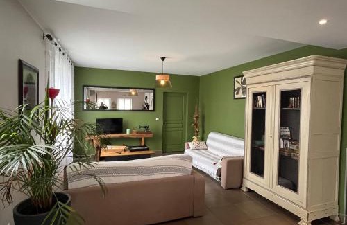Commequiers House | Gîte accessible PMR avec jardin clos, terrasses et proche Vélo Rail à Commequiers - FR-1-426-465
