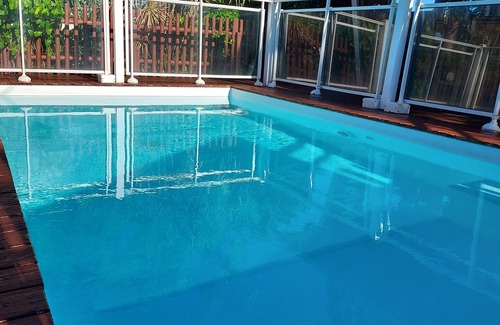 Capesterre-Belle-Eau Cottage | Gîte Atypique 8 per. Private pool - 2-star sea view