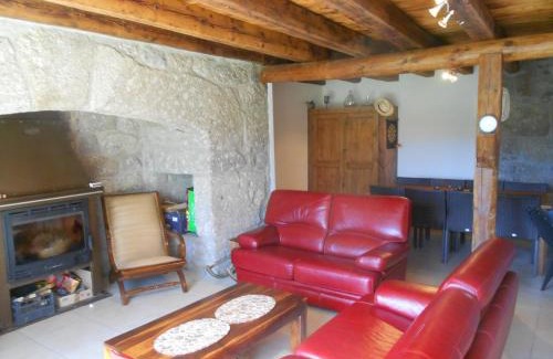 Rieutort-de-Randon House | Gîte au calme pleine nature près d'un ruisseau