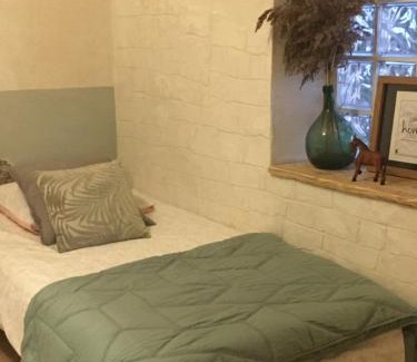 Chateldon House | Gîte Au petit bonheur